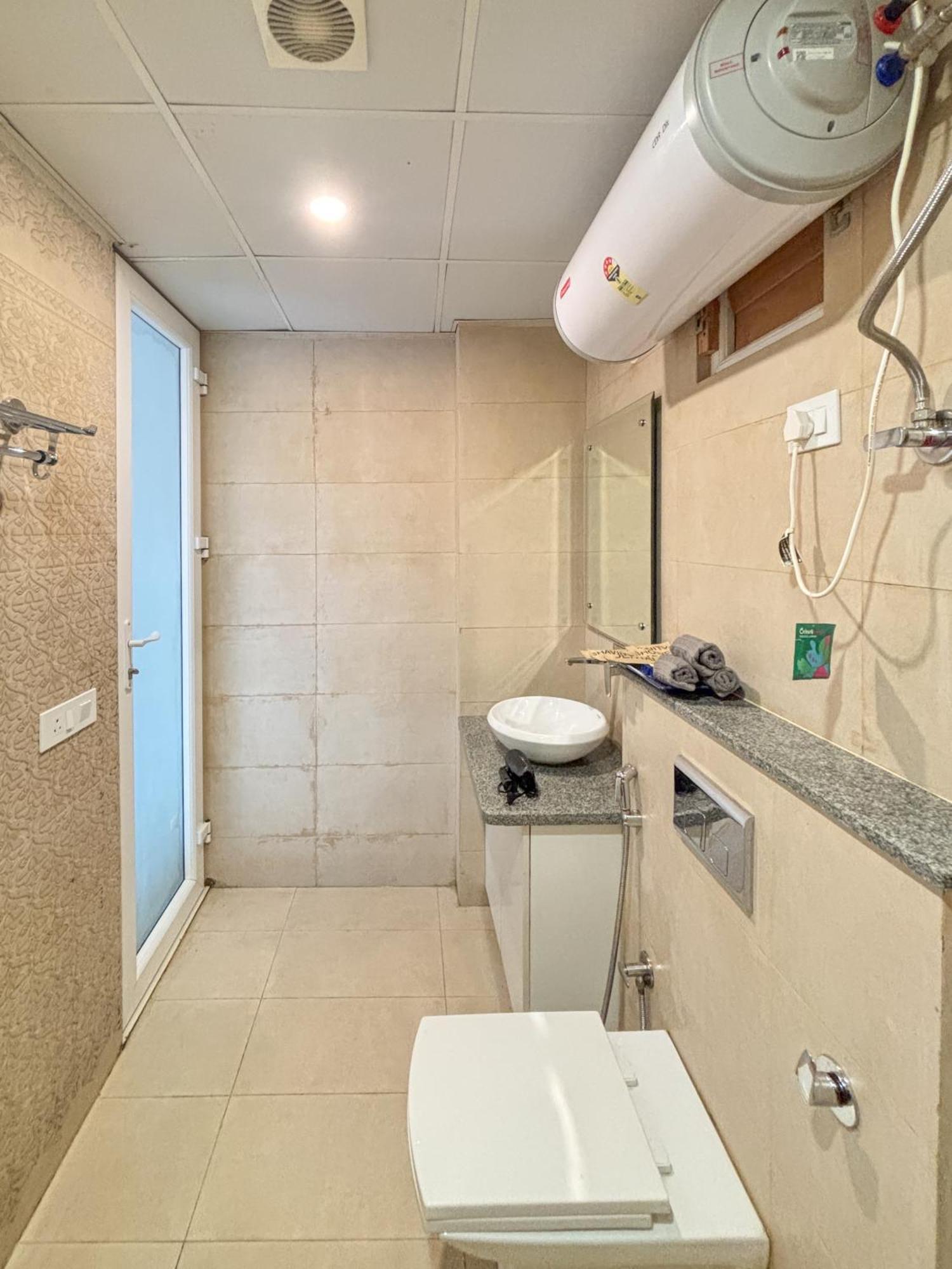 Housr Hsr 1 Studio Apartment Near Manipal Hospital Бангалор Экстерьер фото